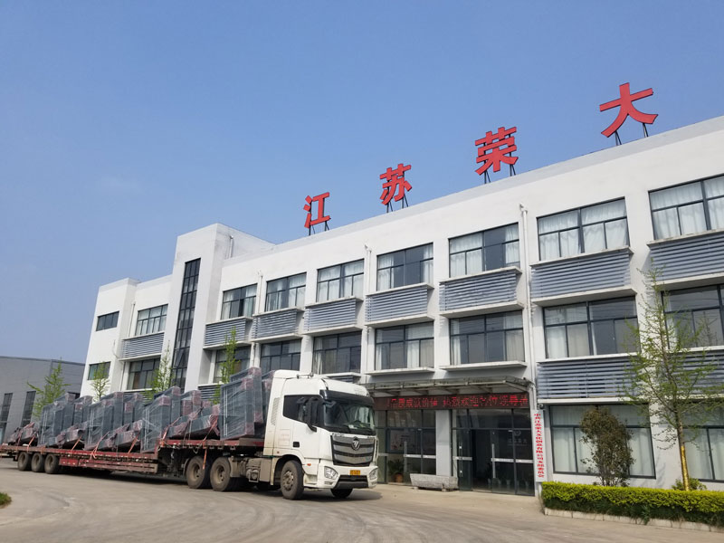 江蘇榮大發往山東公交候車亭記錄