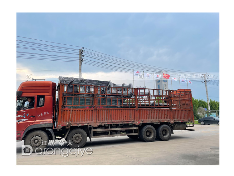 現代候車亭